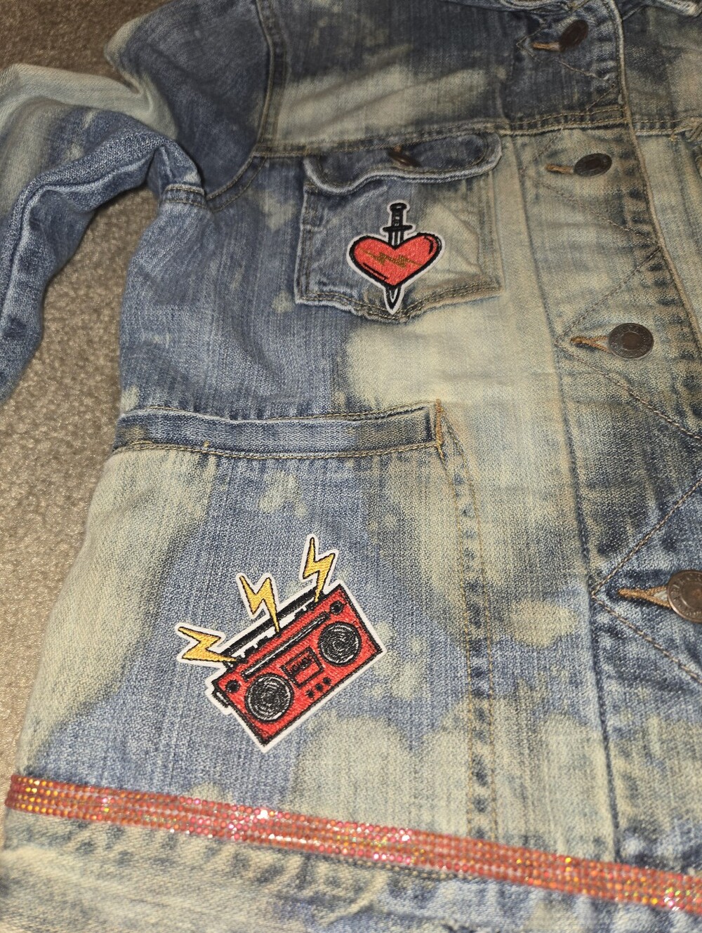 Upcycled Bleached Distressed Jean Jacket | Rock Graphic Patches | Custom Denim - Picture 9 of 16
